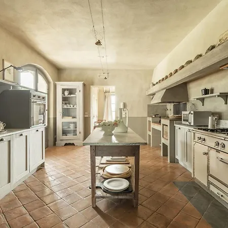 Amato Villa